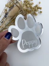Load and play video in Gallery viewer, Silver mirrored dog paw

