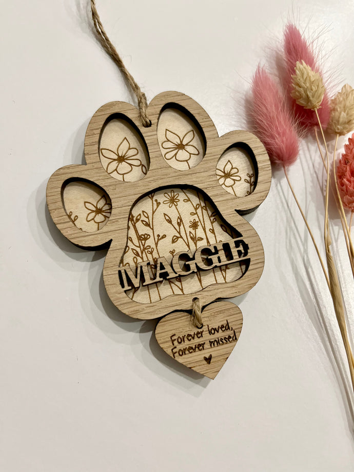 Wildflower paw memorial decoration